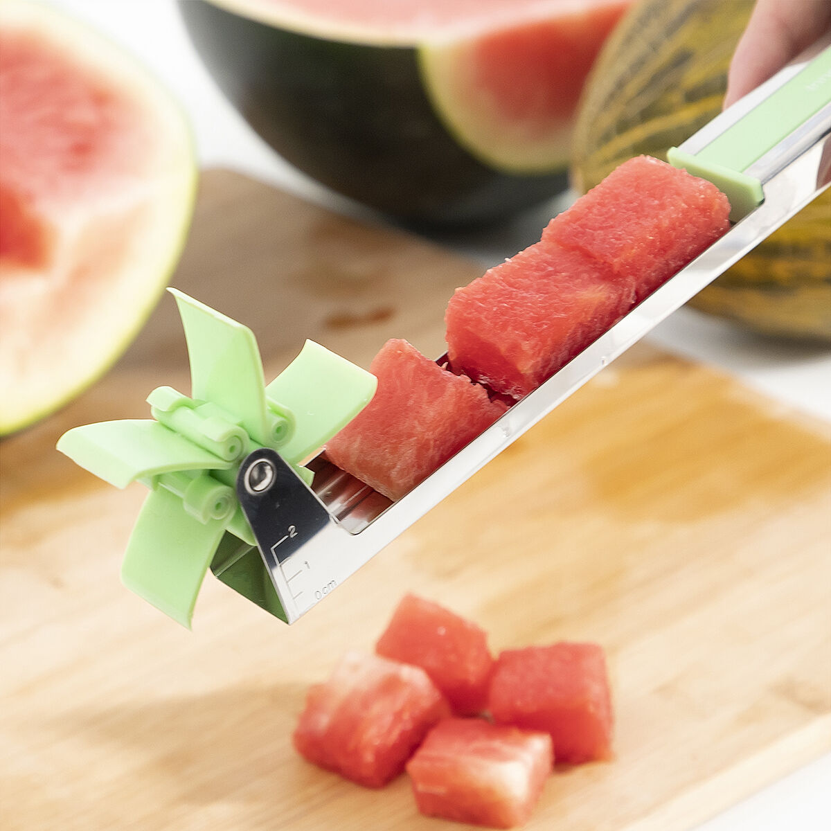 Watermelon Cube Cutter InnovaGoods Cutmil – Easy Fruit Slicer